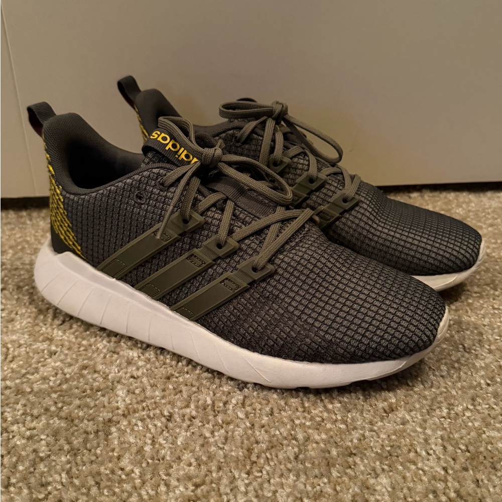 Adidas Olive Green Tennis Shoes